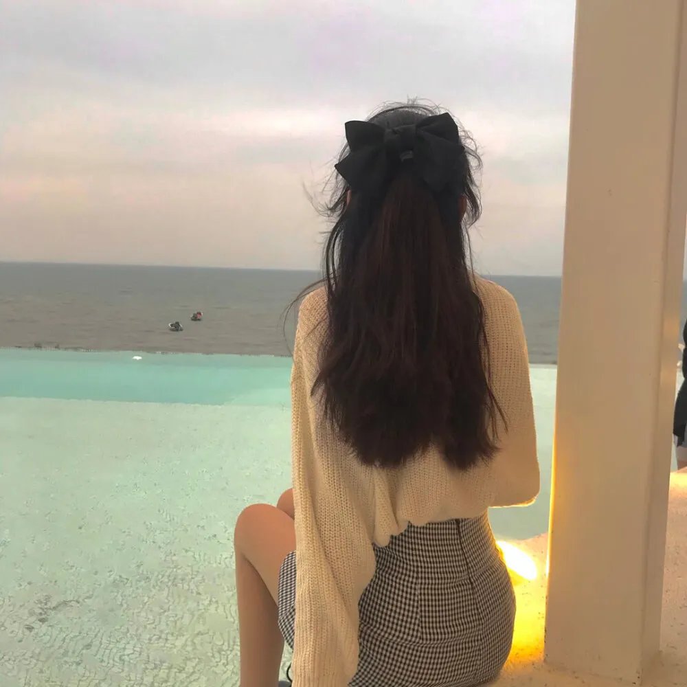 雨中的秋城
